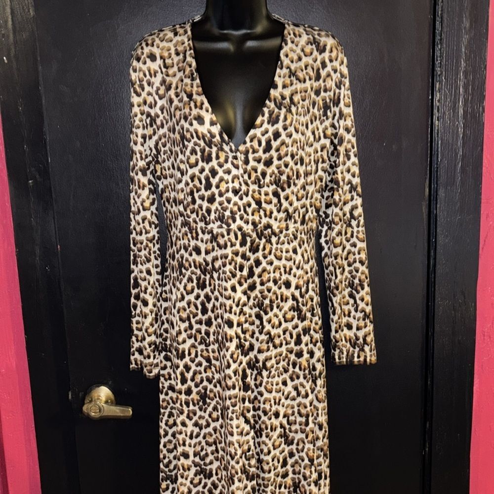 Zara leopard print long sleeved maxi dress sz medium.